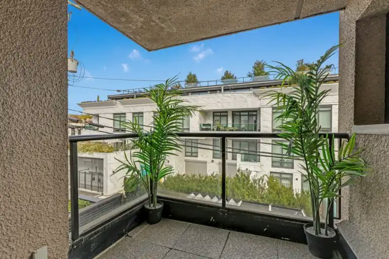 3673 West 11th Avenue, Vancouver, BC, V6R 2K4 - 12