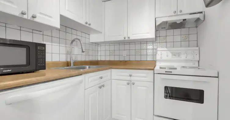 3673 West 11th Avenue, Vancouver, BC, V6R 2K4 - 7