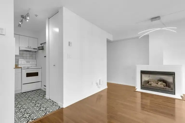 3673 West 11th Avenue, Vancouver, BC, V6R 2K4 - 6