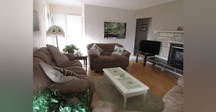 1090 Ewson Street, Surrey, BC, V4B 4V4 - 3