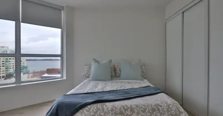 228 Queens Quay West, Toronto, ON, M5J 2X1 - 3