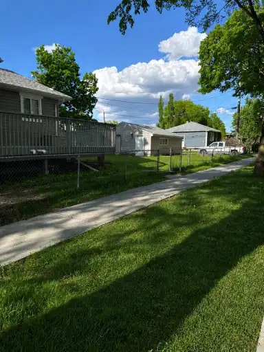 10620 128 Avenue, Edmonton, AB, T5E 0J3 - 4