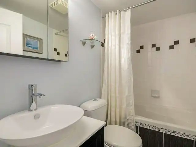 124 West 3rd Street, North Vancouver, BC, V7M 1E8 - 7