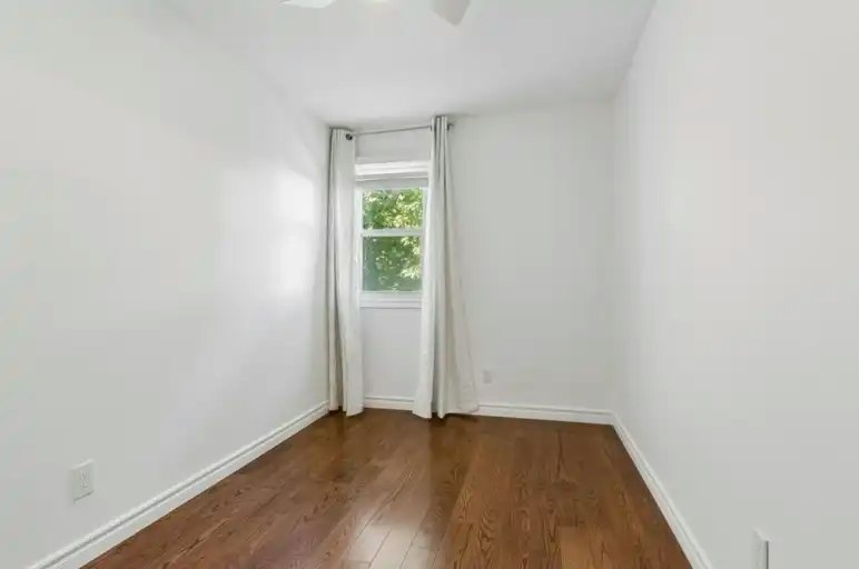 82 Rushbrooke Avenue, Toronto, ON, M4M 3A9 - 16