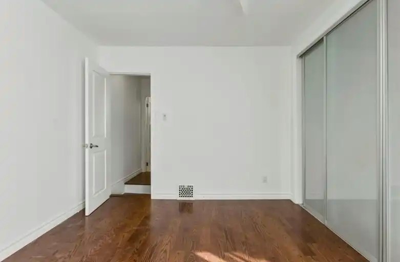 82 Rushbrooke Avenue, Toronto, ON, M4M 3A9 - 14