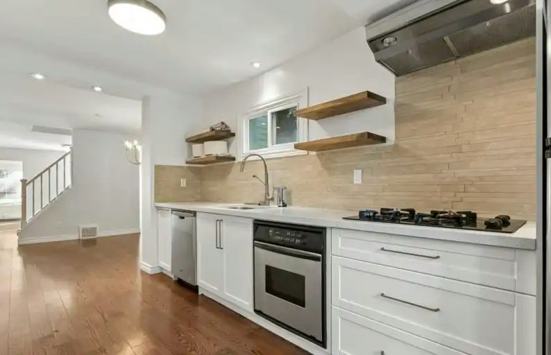 82 Rushbrooke Avenue, Toronto, ON, M4M 3A9 - 11