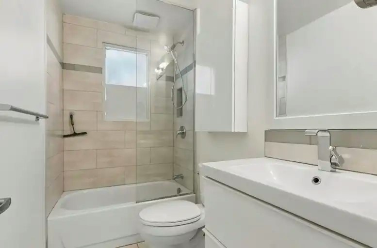 82 Rushbrooke Avenue, Toronto, ON, M4M 3A9 - 17