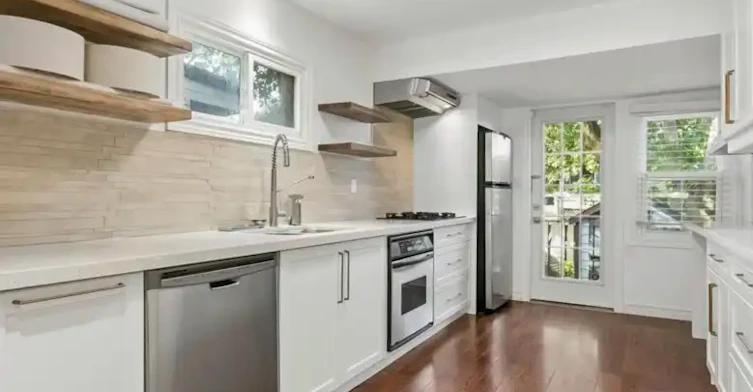 82 Rushbrooke Avenue, Toronto, ON, M4M 3A9 - 8