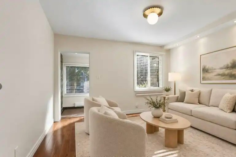 82 Rushbrooke Avenue, Toronto, ON, M4M 3A9 - 3