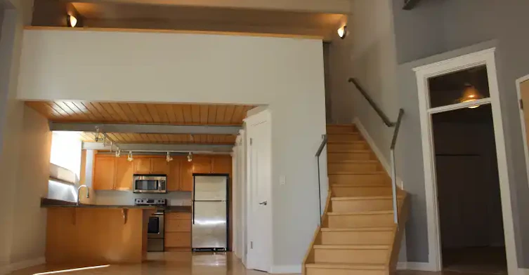 10009 102 Avenue Northwest, Edmonton, AB - 9