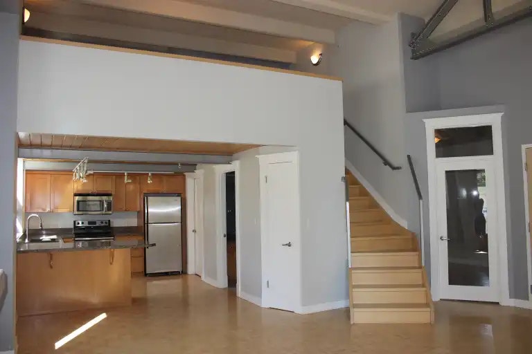 10009 102 Avenue Northwest, Edmonton, AB - 11