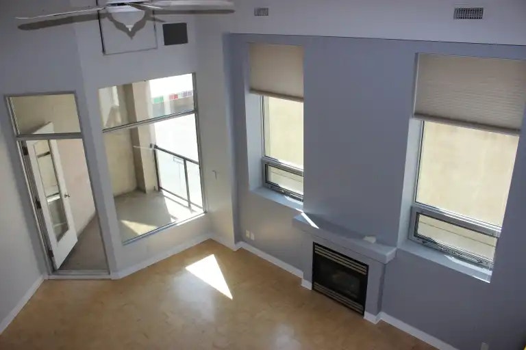 10009 102 Avenue Northwest, Edmonton, AB - 6