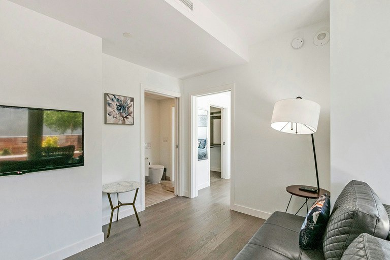 1480 Howe Street, Vancouver, BC, V6Z 0G5 - 2