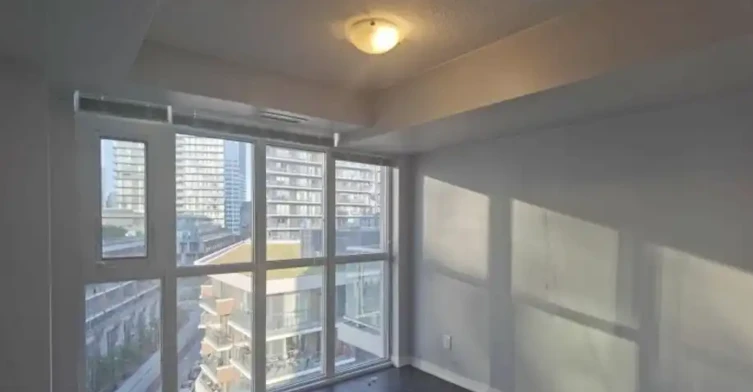 38 Grand Magazine Street, Toronto, ON, M5V 0B2 - 6
