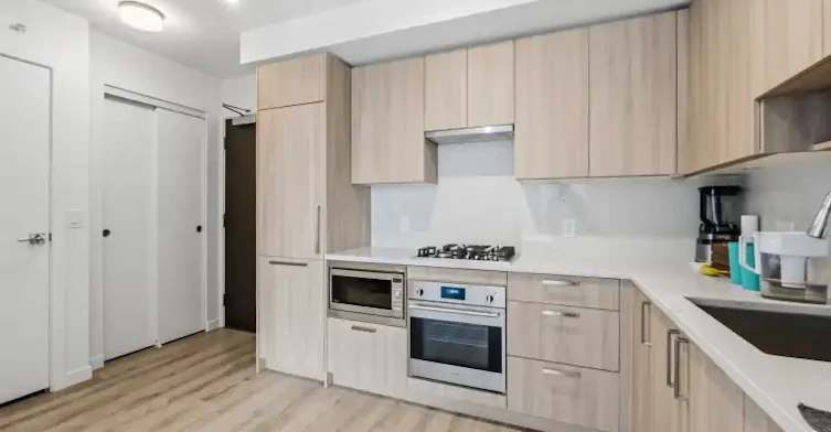 13350 Central Avenue, Surrey, BC, V3T 0S1 - 5