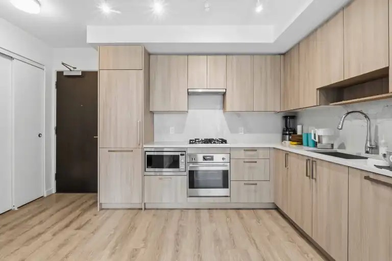 13350 Central Avenue, Surrey, BC, V3T 0S1 - 7