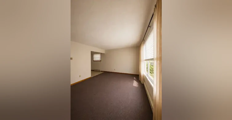 200 Lake Street, Peterborough, ON, K9J 2H3 - 4