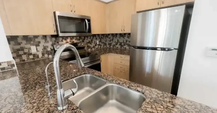 2240 Lake Shore Boulevard West, Toronto, ON, M8V 0B1 - 12