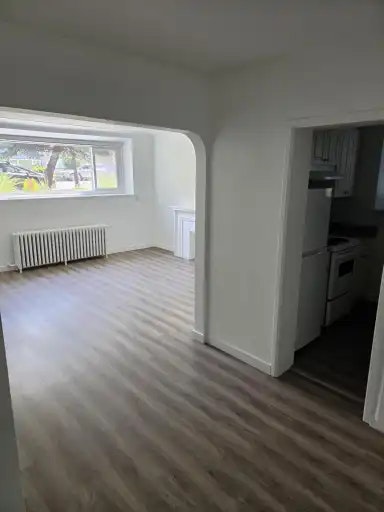 3755 Cambie Street, Vancouver, BC, V5Z 2X4 - 4