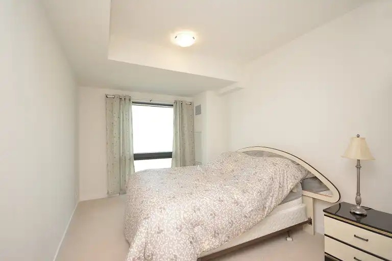 3985 Grand Park Drive, Mississauga, ON, L5B 0H8 - 4