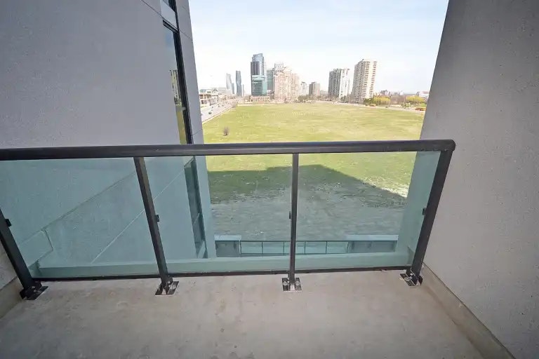 3985 Grand Park Drive, Mississauga, ON, L5B 0H8 - 7