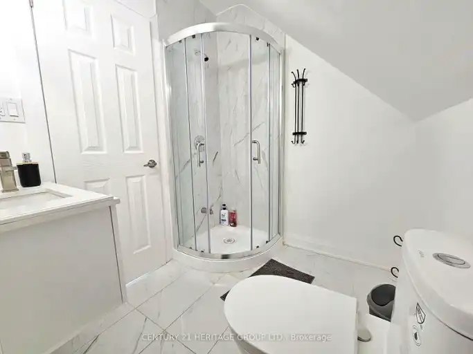 344 Shaw Street, Toronto, ON, M6J 2X3 - 4