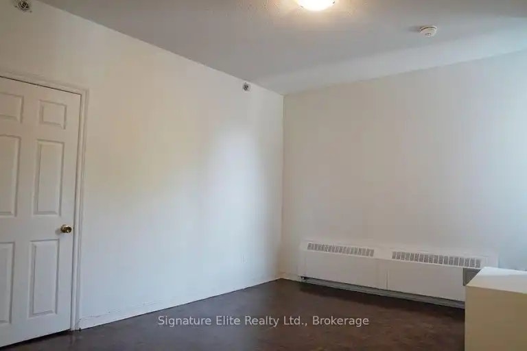 529 Danforth Avenue, Toronto, ON, M4K 1P7 - 4