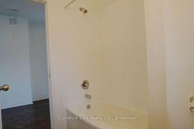 529 Danforth Avenue, Toronto, ON, M4K 1P7