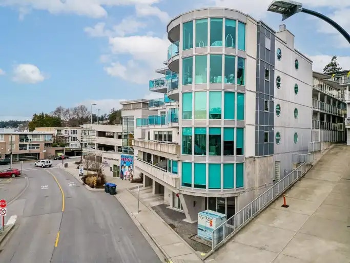 14955 Victoria Avenue, Surrey, BC, V4B 1G2