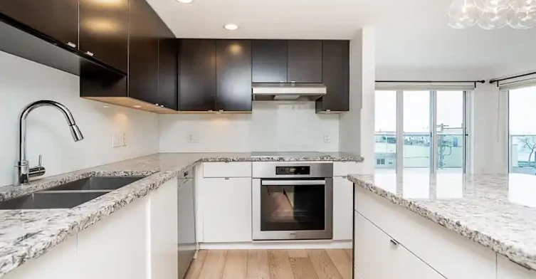 14955 Victoria Avenue, Surrey, BC, V4B 1G2 - 3
