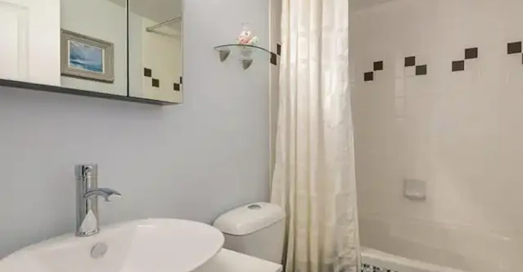 124 West 3rd Street, North Vancouver, BC, V7M 1E8 - 6