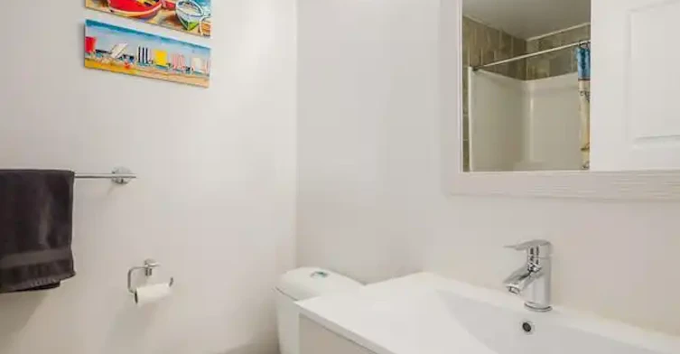124 West 3rd Street, North Vancouver, BC, V7M 1E8 - 8