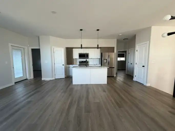 10206 128 Avenue, Grande Prairie, AB, T8V 6T1 - 4