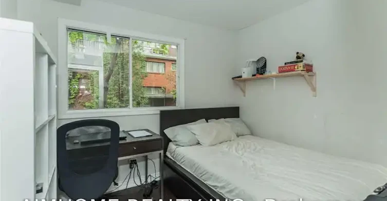 212 Milan Street, Toronto, ON, M5A 3Z6 - 4