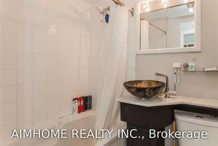 212 Milan Street, Toronto, ON, M5A 3Z6 - 5
