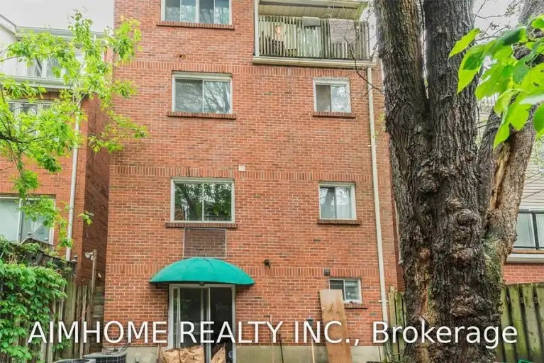 212 Milan Street, Toronto, ON, M5A 3Z6