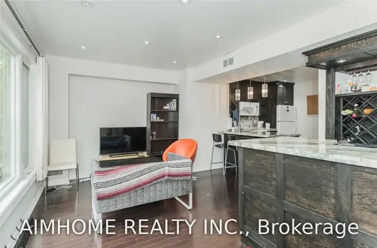 212 Milan Street, Toronto, ON, M5A 3Z6 - 10