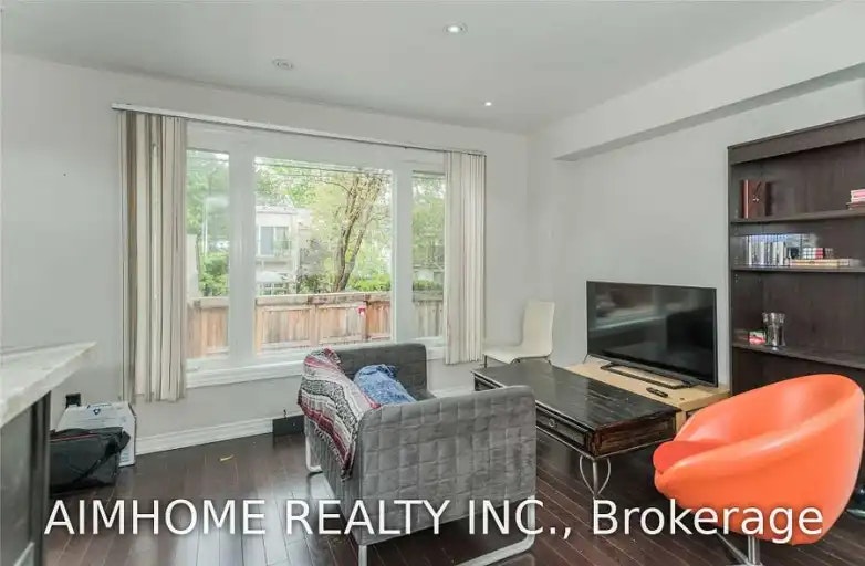 212 Milan Street, Toronto, ON, M5A 3Z6 - 7
