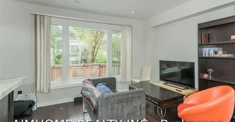 212 Milan Street, Toronto, ON, M5A 3Z6 - 7