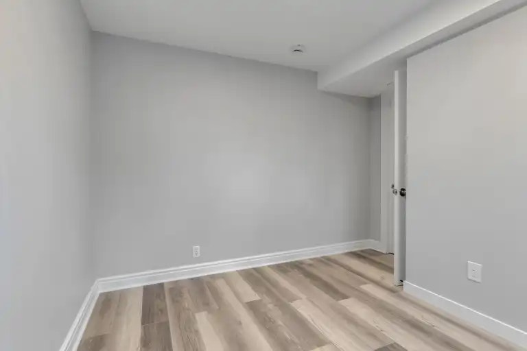 263 College Street, Kingston, ON, K7L 4M1 - 8