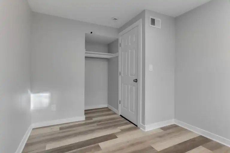 263 College Street, Kingston, ON, K7L 4M1 - 6