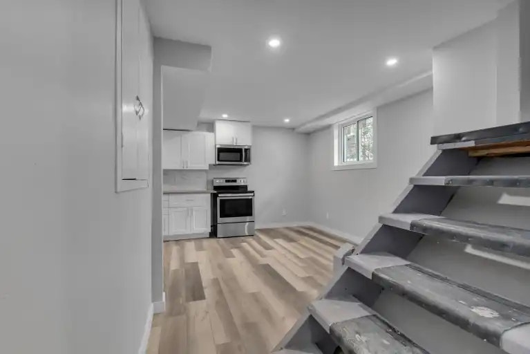 263 College Street, Kingston, ON, K7L 4M1 - 11