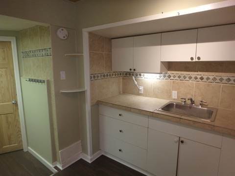 754 5a Street Northwest, Calgary, AB, T2N 0E2 - 3