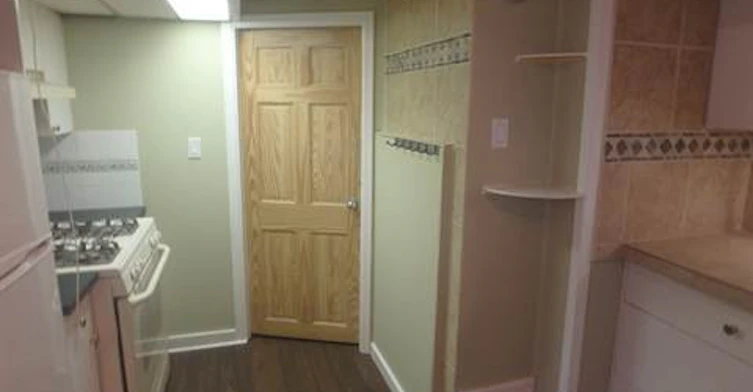754 5a Street Northwest, Calgary, AB, T2N 0E2 - 2
