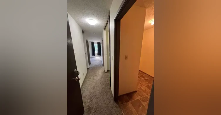 5313 48 Avenue, Red Deer, AB, T4N 3V2 - 6