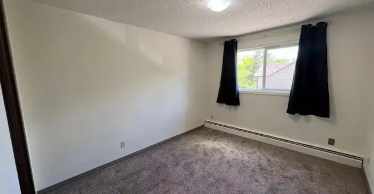5313 48 Avenue, Red Deer, AB, T4N 3V2 - 11