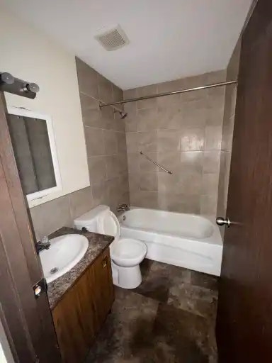 5313 48 Avenue, Red Deer, AB, T4N 3V2 - 8