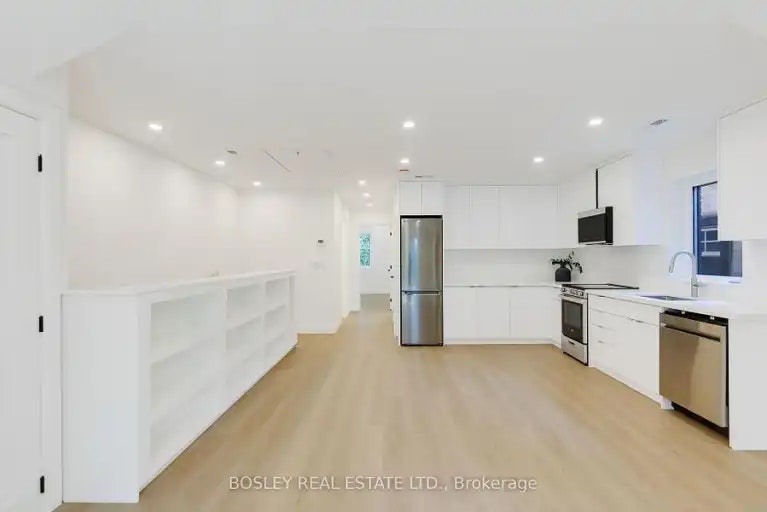 225 Gainsborough Road, Toronto, ON, M4L 3C7 - 10
