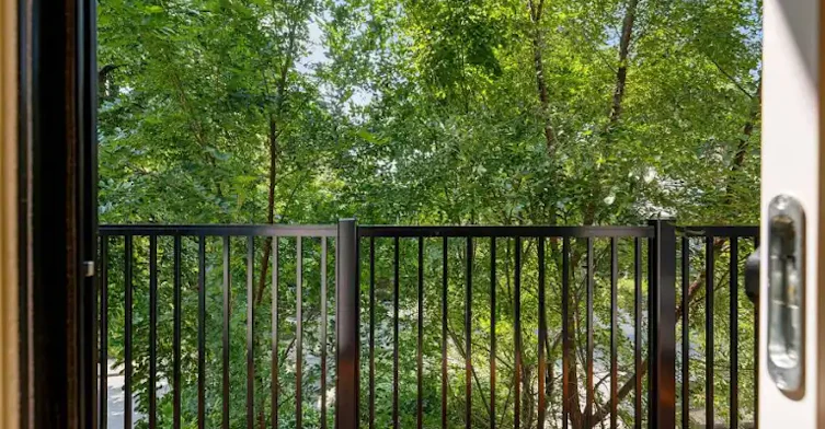 225 Gainsborough Road, Toronto, ON, M4L 3C7 - 12