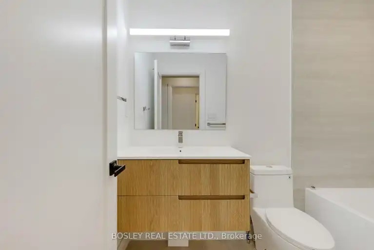 225 Gainsborough Road, Toronto, ON, M4L 3C7 - 17